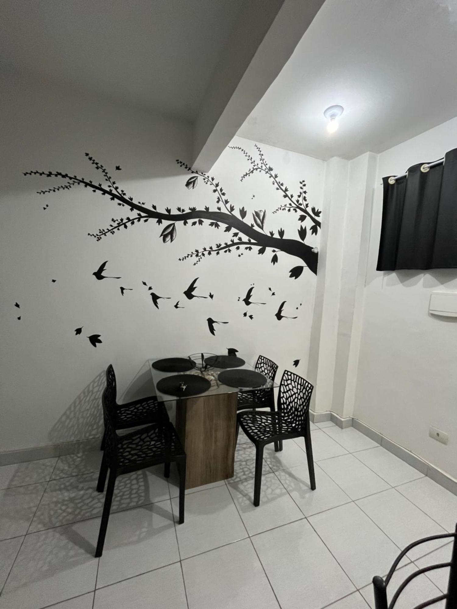 Conforto E Lazer No Apartment
